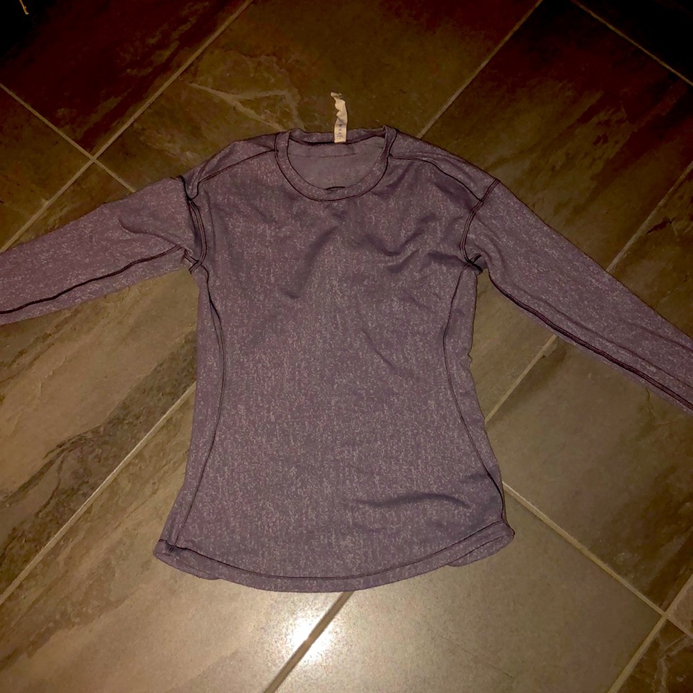 Lululemon long sleeve shirt with reflection